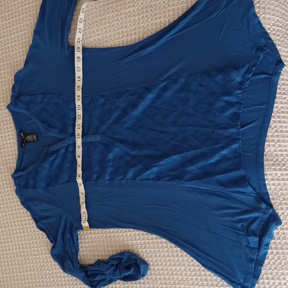 Blouse - Picture 3 of 5